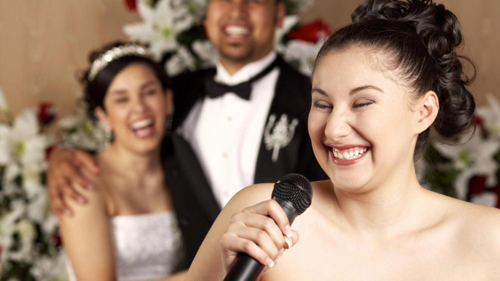 Is it OK to read your speech at a wedding?