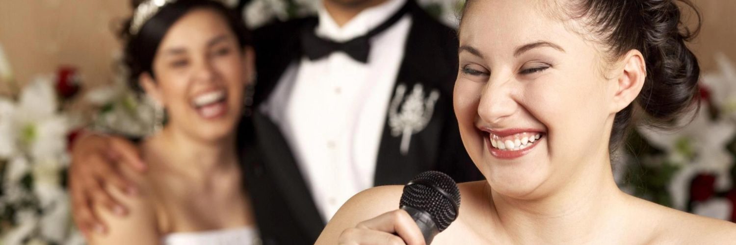 Is it OK to read your speech at a wedding?