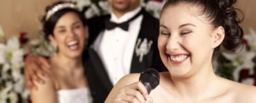 Is it OK to read your speech at a wedding?