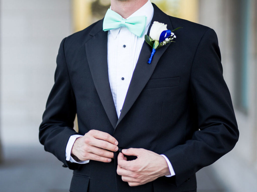 Is it OK to wear a tuxedo to a wedding?