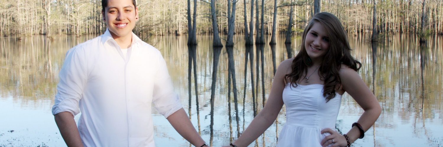 Is it OK to wear white for engagement pictures?