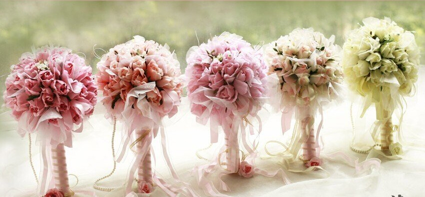 Is it cheaper to use fake flowers for weddings?