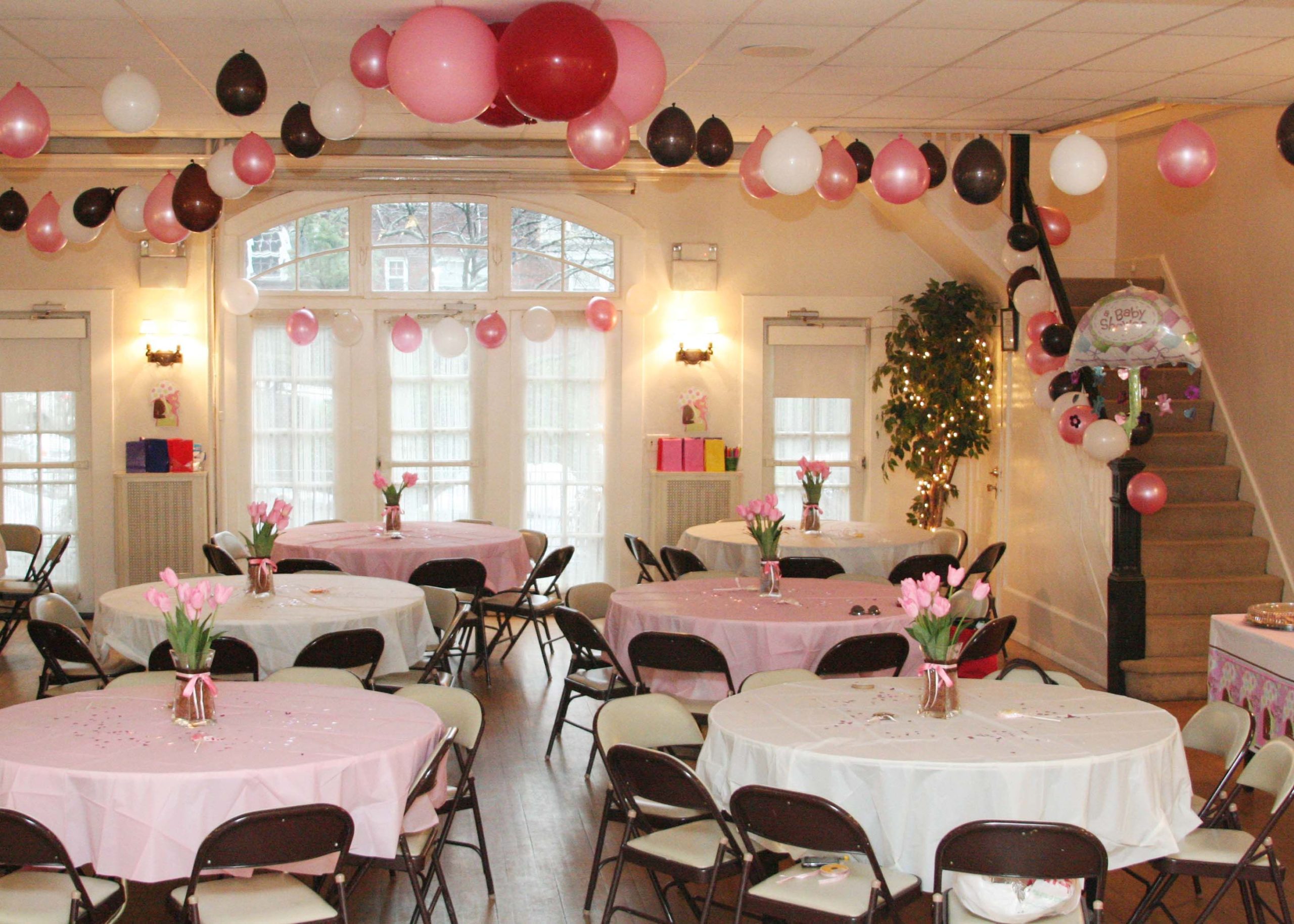 Who Plans The Bridal Shower Traditionally