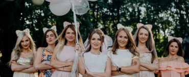 Is it rude to not go to a bachelorette party?