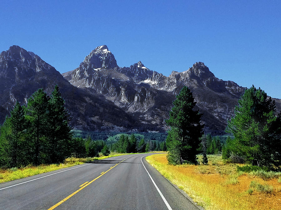 Is it worth driving through Grand Teton?