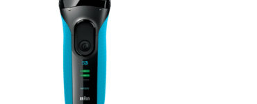 Is there an electric shaver that shaves as close as a blade?