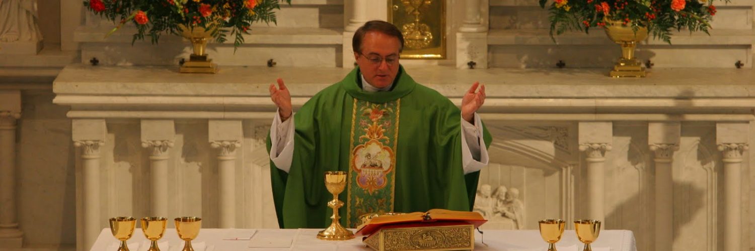 What are the steps of a Catholic mass?