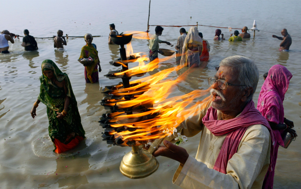 What are the three main Hindu rituals?