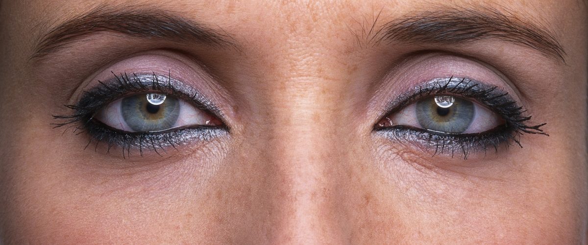 What color eyeliner is best for blue GREY eyes?