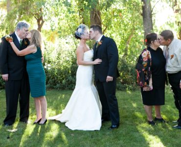 What do groom's parents pay for in wedding?