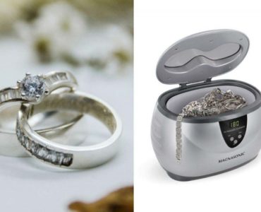 What do professional jewelers use to clean jewelry?