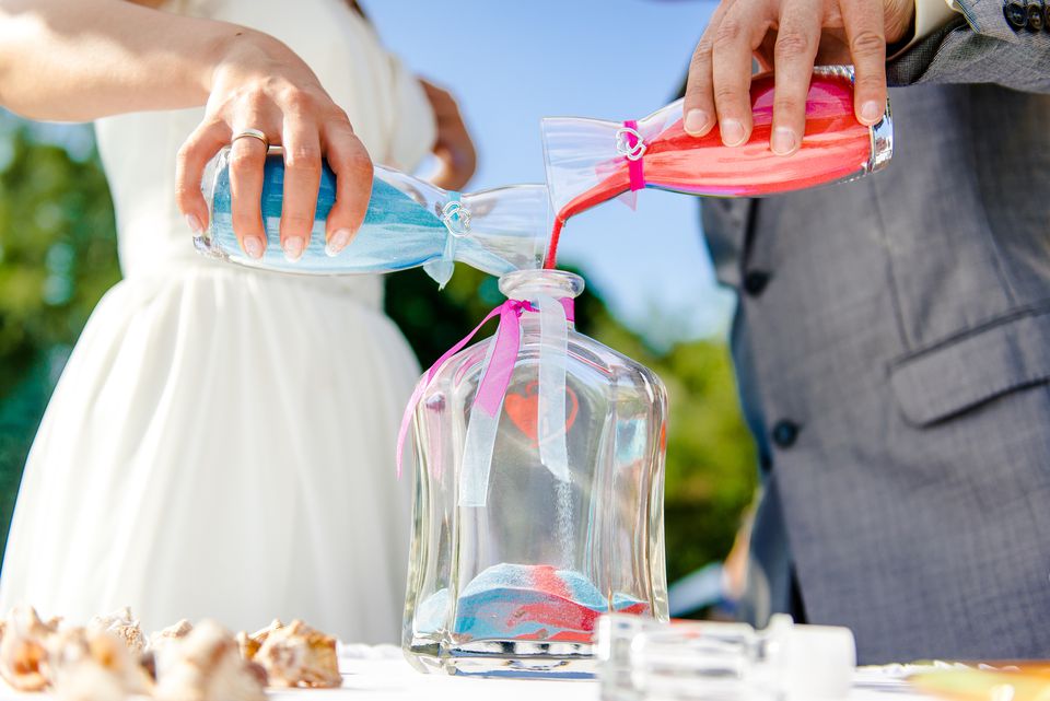 What do the colors of a sand ceremony mean?