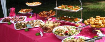 What food do you serve at a bridal shower?