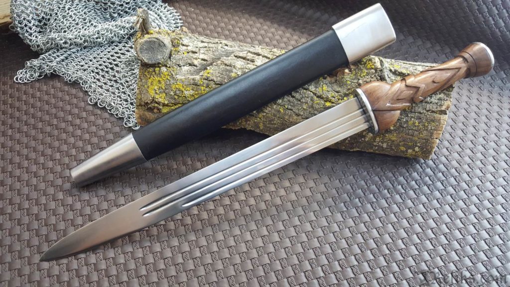 What is a Scottish Dirk used for?