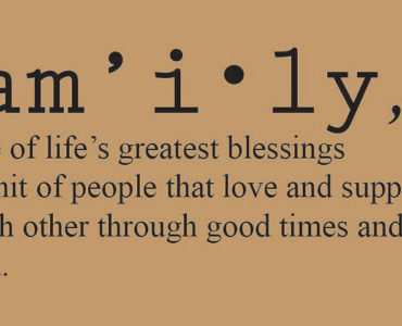 What is a family simple definition?