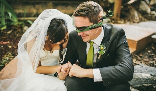 What is bad luck on your wedding day?