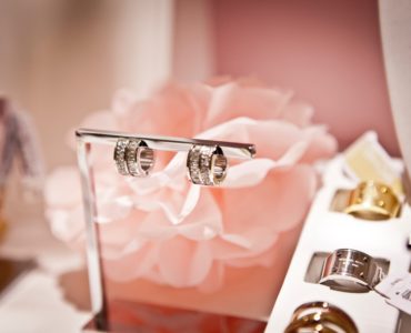 What is covered under jewelry insurance?
