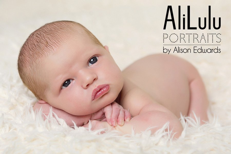 What is the best age for newborn photos?