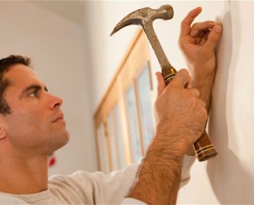 What is the best man's job?