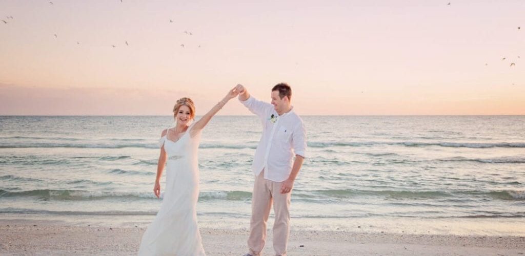 What is the best month to have a beach wedding?