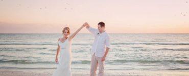 What is the best month to have a beach wedding?
