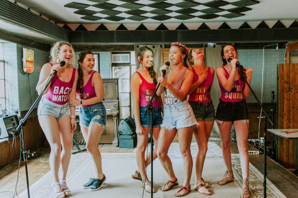 What is the etiquette for bachelorette parties?