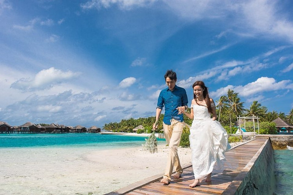 What is the number 1 honeymoon destination?