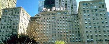 What movies were filmed at the Drake hotel Chicago?