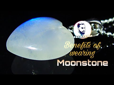 What signs can wear moonstone?