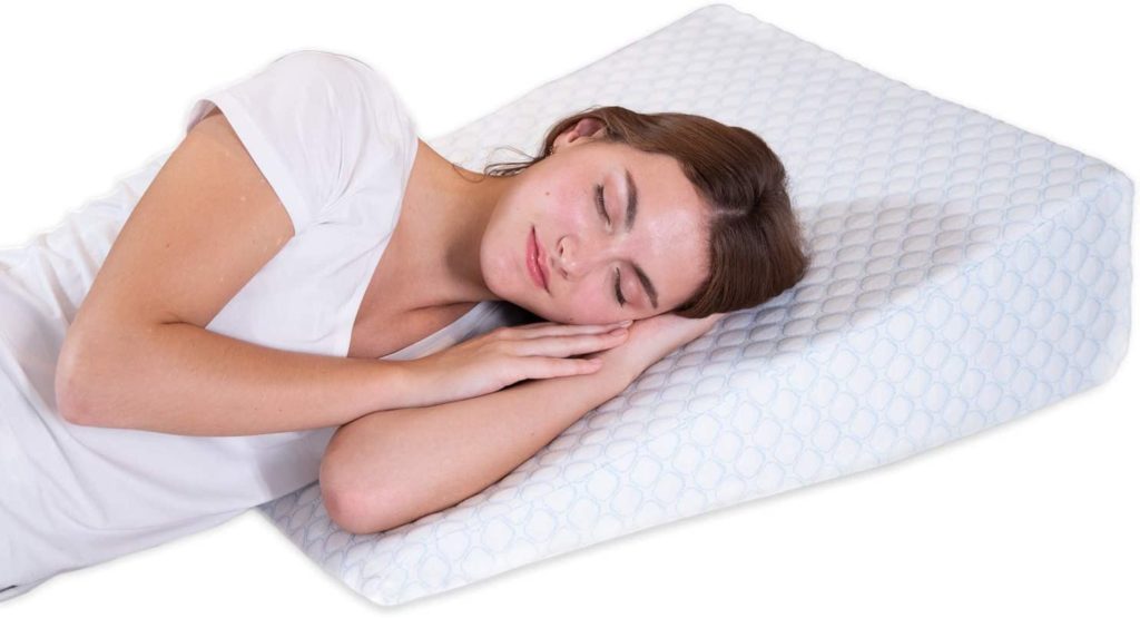 What size pillow is best to sleep on?