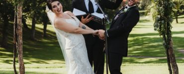 What to say to officiate a wedding?
