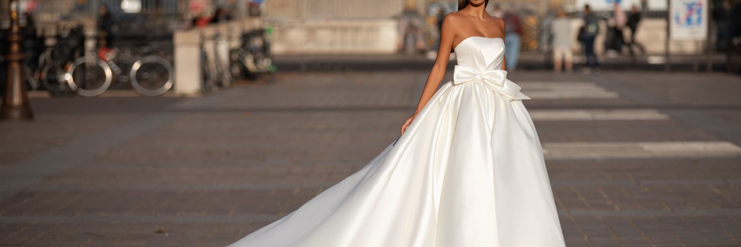 What's the difference between a wedding dress and a wedding gown?