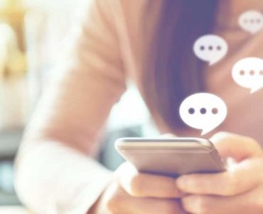 When should a guy text to confirm a date?