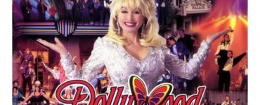 Where does Dolly Parton stay at Dollywood?