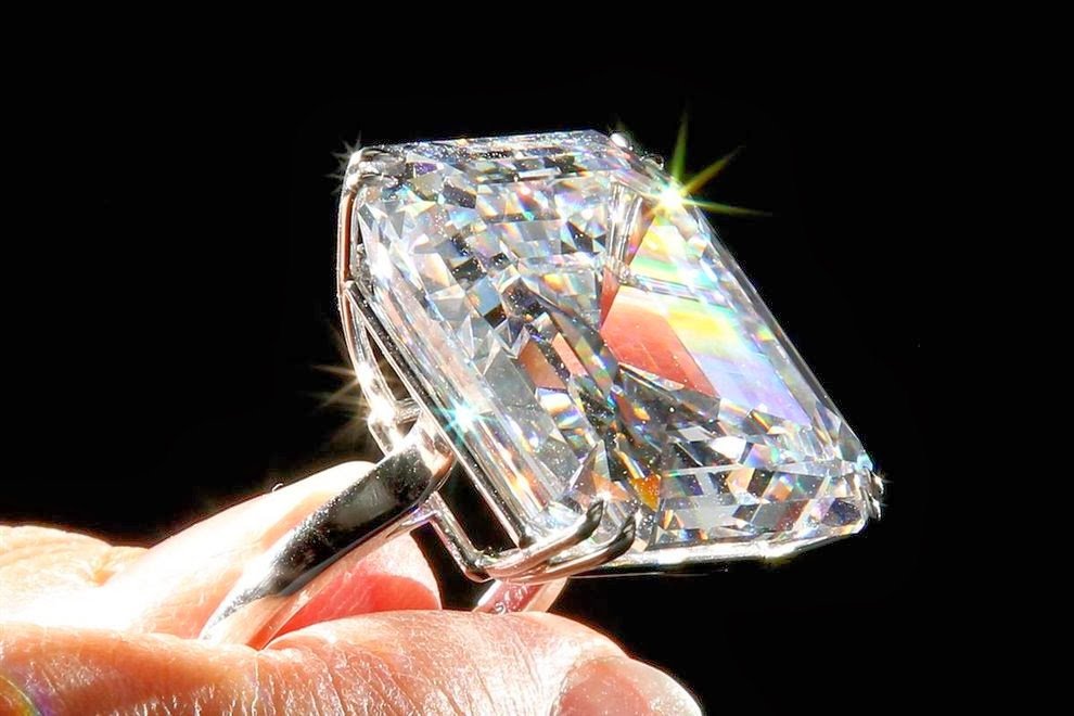 Which diamond cut is most expensive?