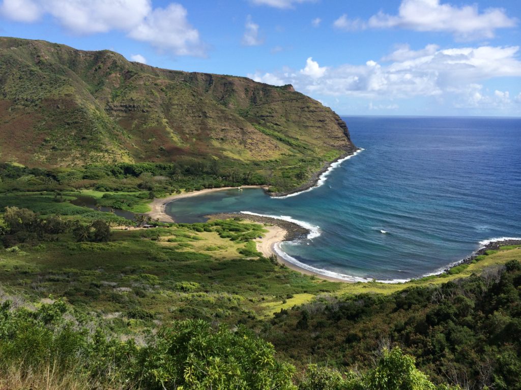 Which is better Lanai or Molokai?