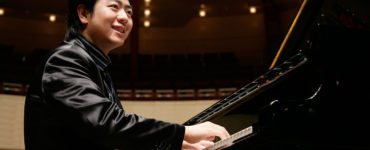 Who is the richest pianist?