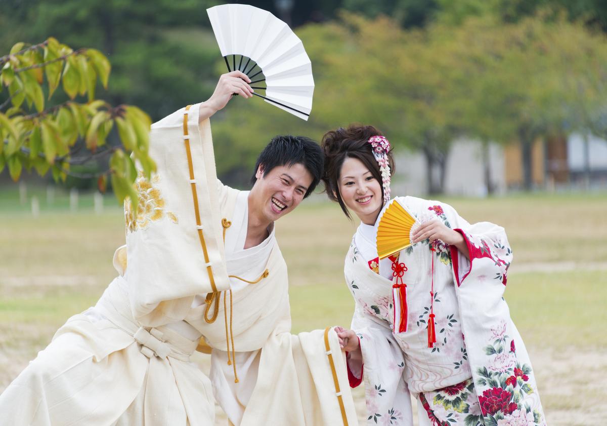 who-pays-for-wedding-japan