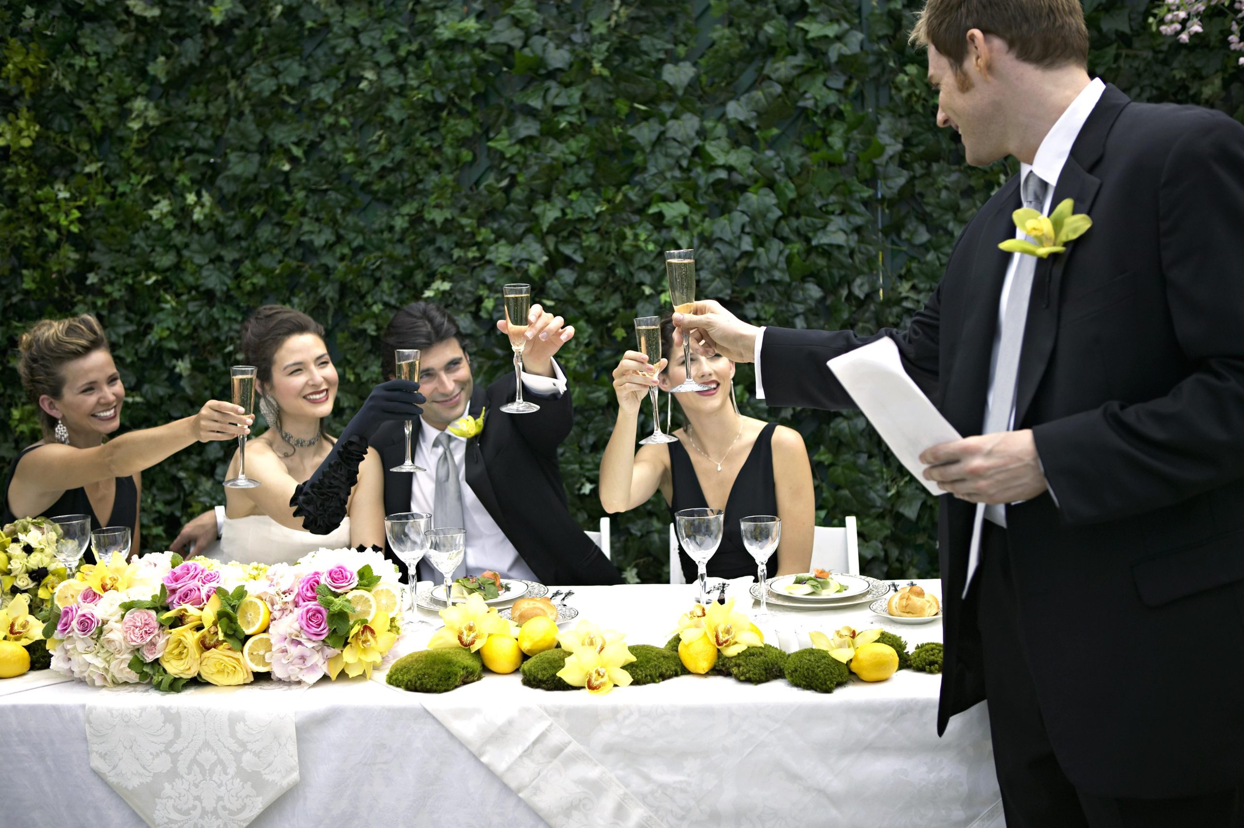 who-toasts-first-at-a-wedding