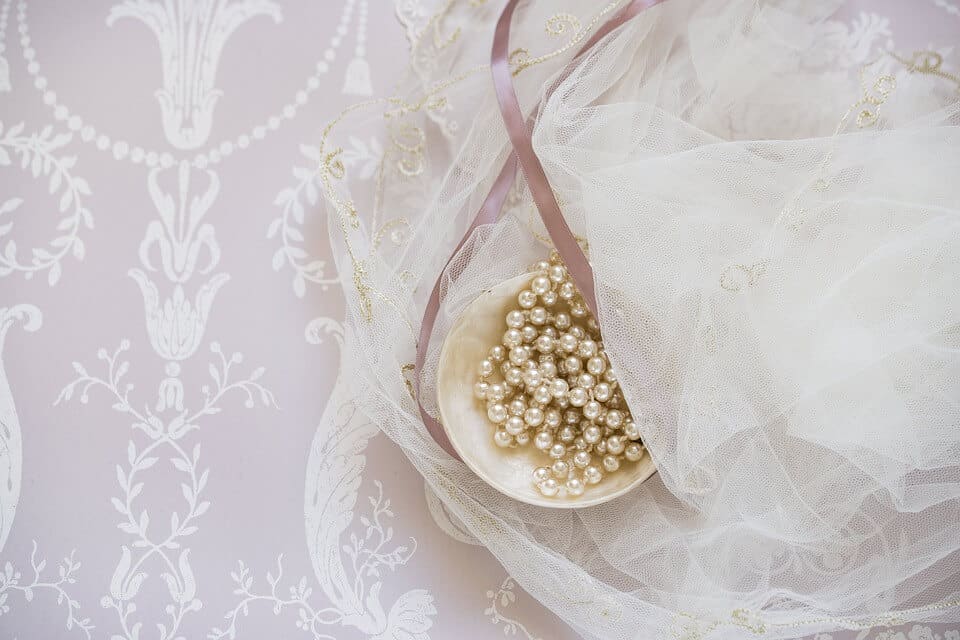 Why are pearls bad luck in a wedding?