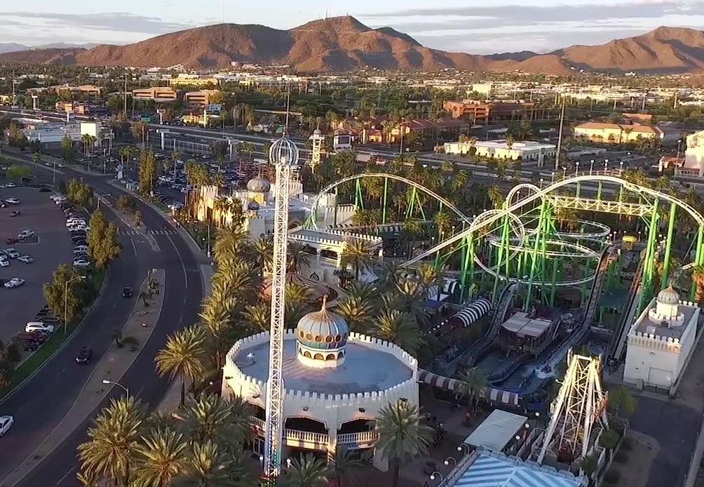 Why are there no amusement parks in Arizona?