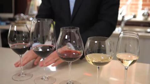 Why are wine glasses so thin?