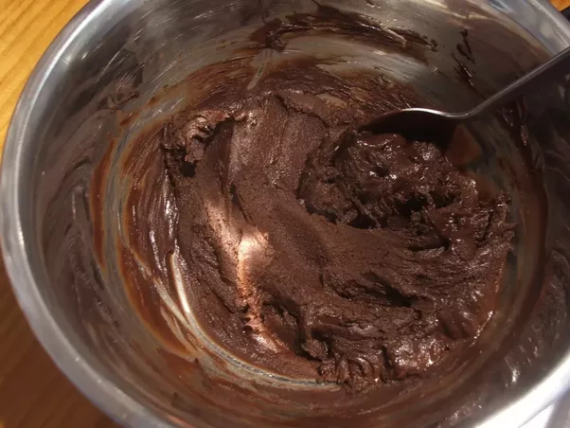 why-do-you-add-butter-to-melted-chocolate