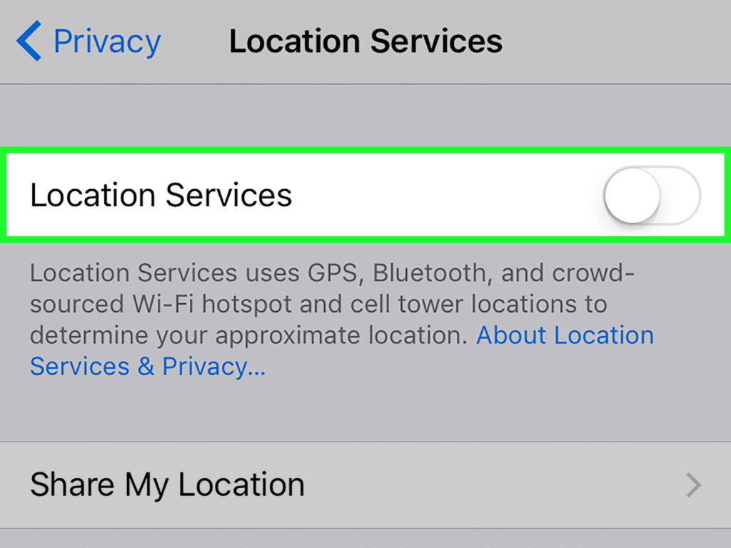 Will someone be notified if I stop sharing my location?